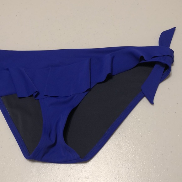 Victoria’s Secret PURPLE Bikini Bottoms Medium - Picture 6 of 12